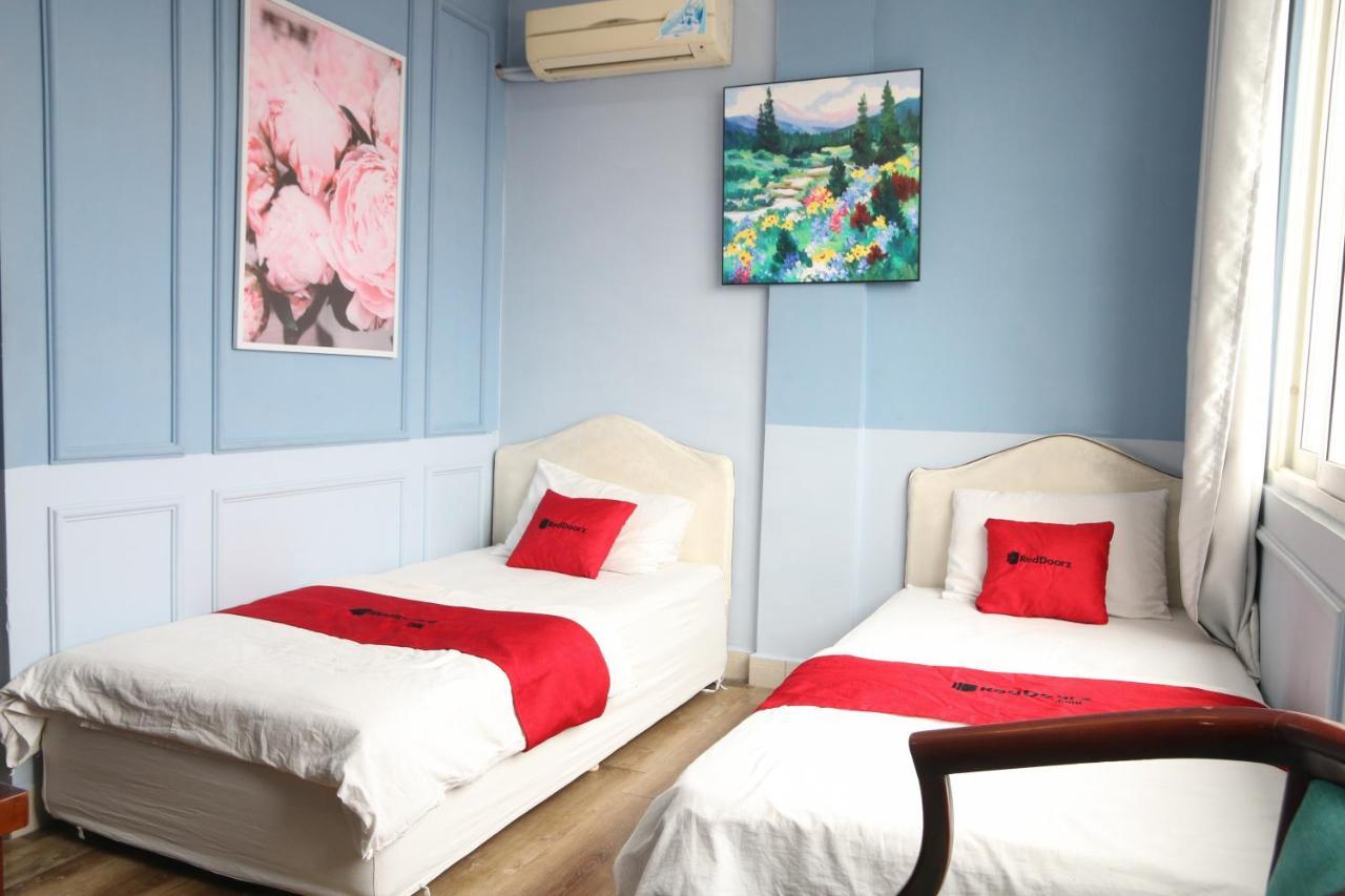 RedDoorz Phuong Thuy Hotel Thu Duc near QL13 TP. Hồ Chí Minh Ngoại thất bức ảnh