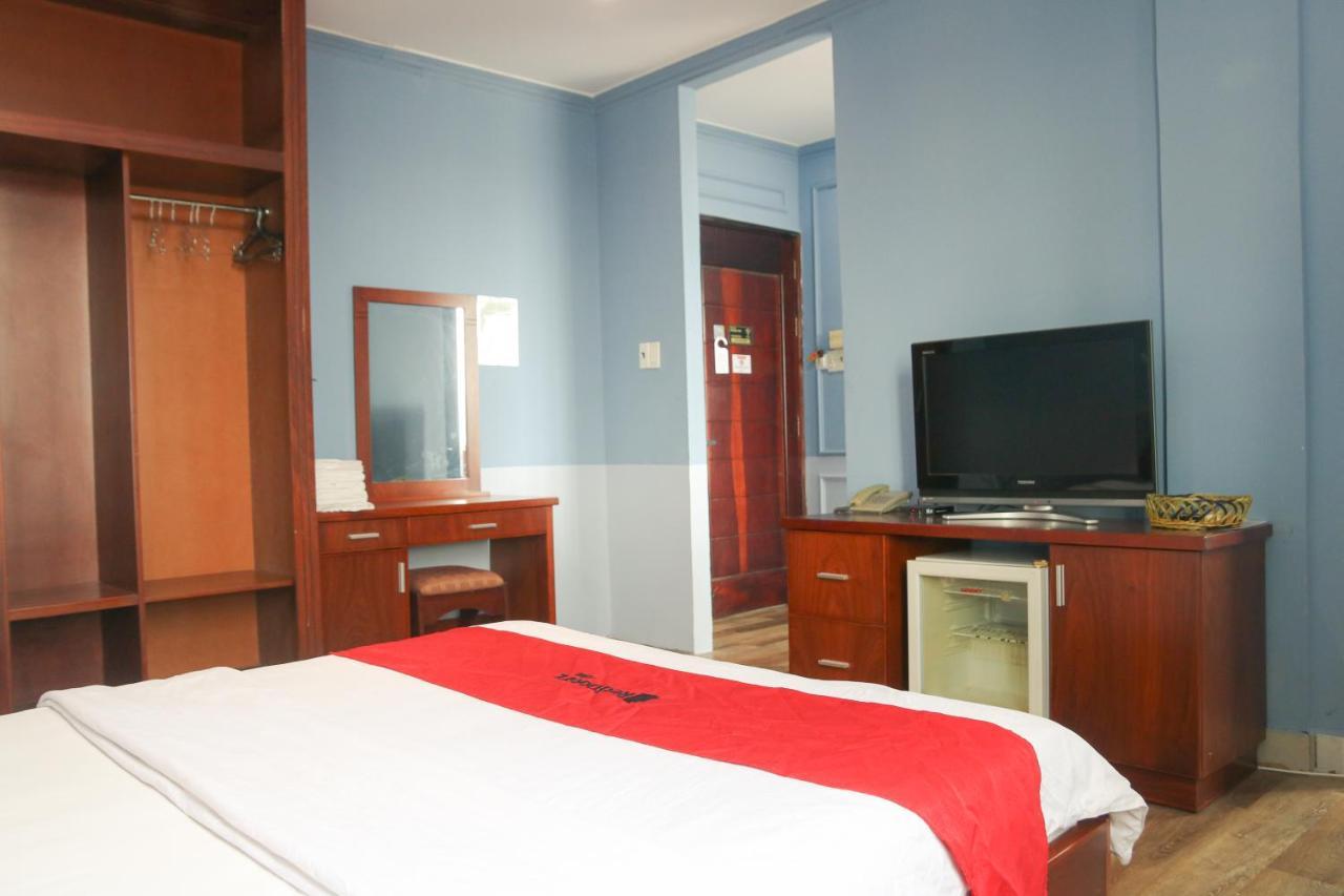 RedDoorz Phuong Thuy Hotel Thu Duc near QL13 TP. Hồ Chí Minh Ngoại thất bức ảnh