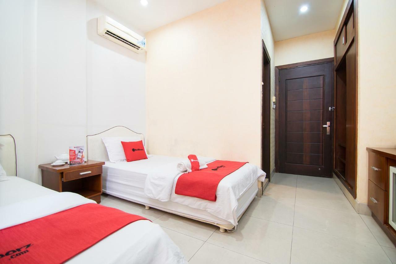 RedDoorz Phuong Thuy Hotel Thu Duc near QL13 TP. Hồ Chí Minh Ngoại thất bức ảnh